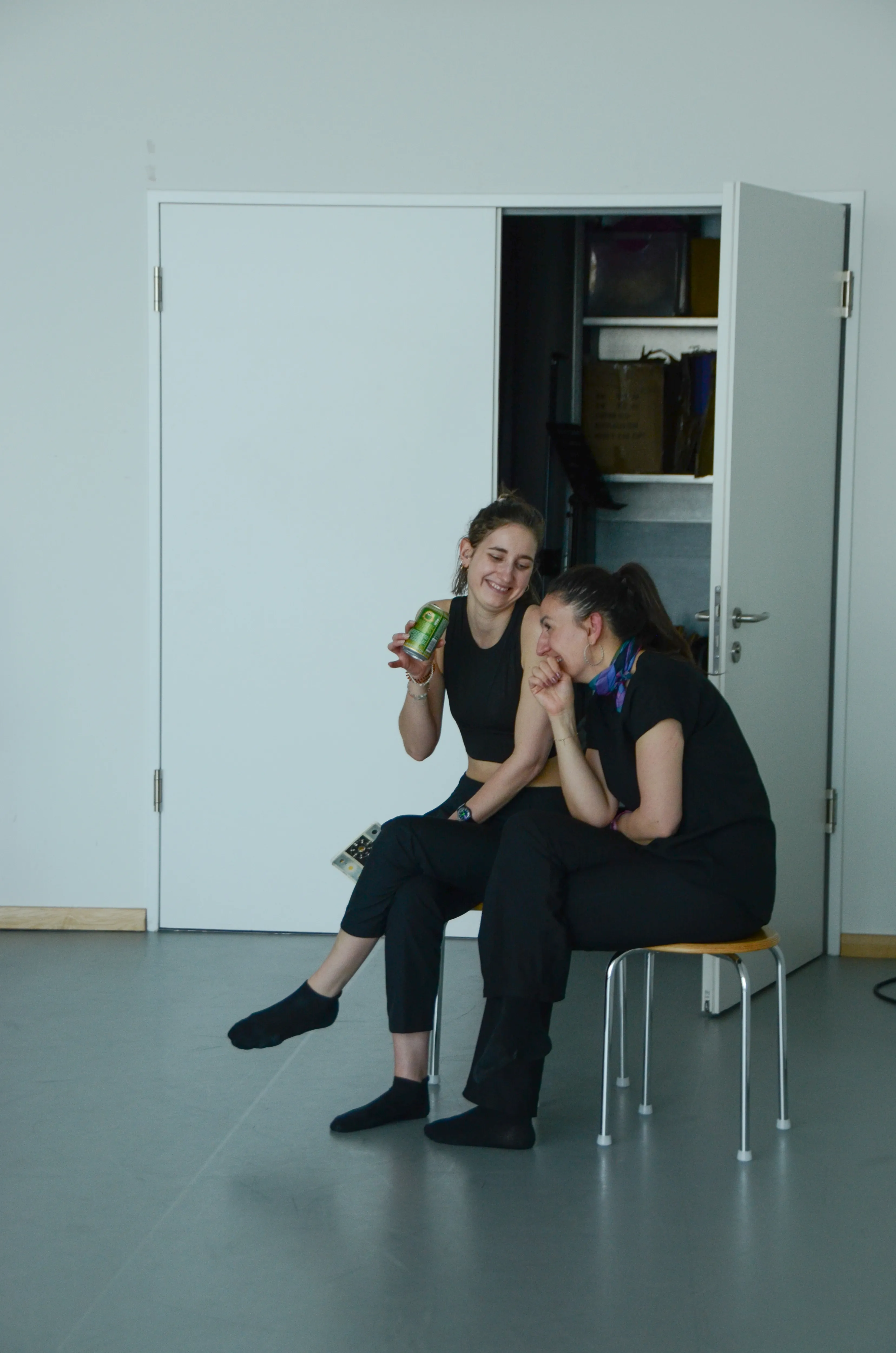 Don't Forget to Turn Off the Lights Impression 8